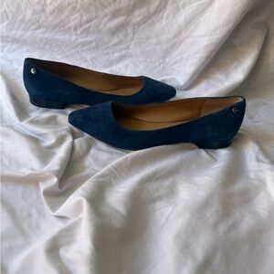 Calvin Klein Navy Suede Flats – Size 9
